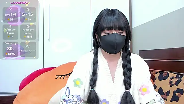 alonelove   online show from 10, 2, 2025