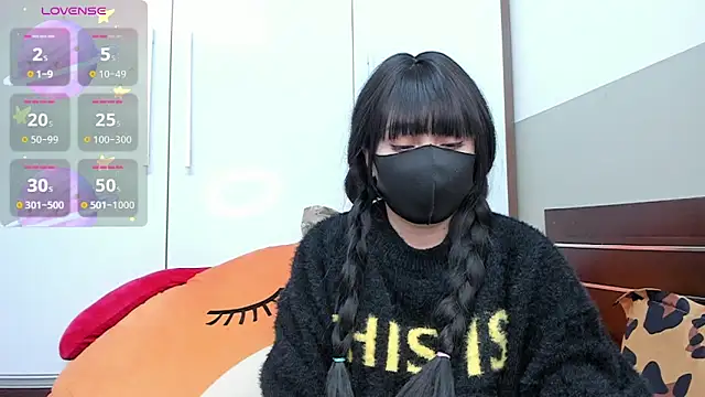 alonelove   online show from 12, 2, 2025