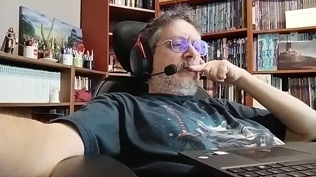 Mandra is a whore online show from 16, 1, 2026