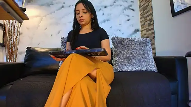 Snapshot of Sophie_LittleS chatting on 4, 10, 2025 Sophie LittleS online show from 4, 10, 2025