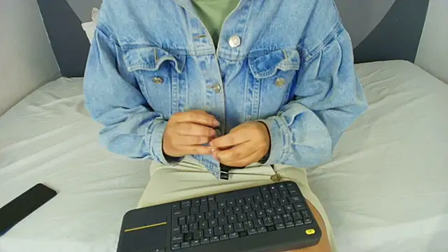 Snapshot of sarita_duque chatting on 5, 5, 2026 sarita duque online show from 5, 5, 2026