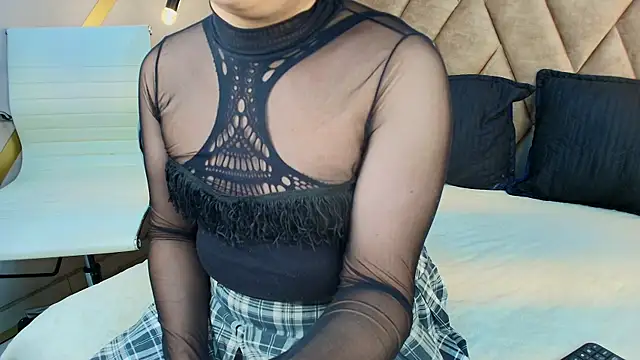 Snapshot of Satuurn_ chatting on 27, 4, 2026 Satuurn online show from 27, 4, 2026