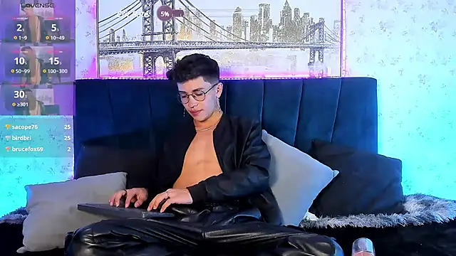 Snapshot of Andrew_thevil chatting on 4, 1, 2025 Andrew thevil online show from 4, 1, 2025