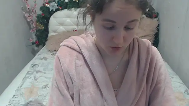 Holliy Cooper online show from 16, 1, 2025