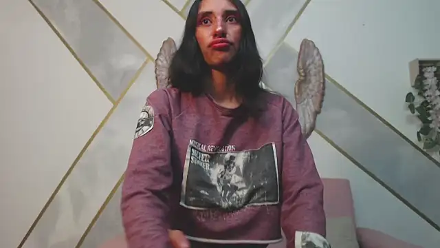 Snapshot of RoxanaCyrano_ chatting on 21, 2, 2025 RoxanaCyrano online show from 21, 2, 2025