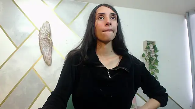 Snapshot of RoxanaCyrano_ chatting on 7, 11, 2025 RoxanaCyrano online show from 7, 11, 2025