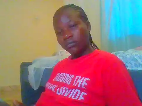 Snapshot of prettychic5 chatting on 6, 4, 2026 prettychic5 online show from 6, 4, 2026