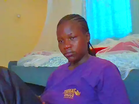 Snapshot of prettychic5 chatting on 17, 4, 2026 prettychic5 online show from 17, 4, 2026