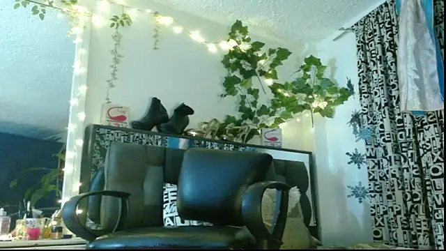 Snapshot of DULCE_ZOE chatting on 19, 3, 2025 DULCE ZOE online show from 19, 3, 2025