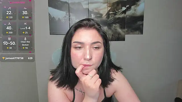 Snapshot of Sourr_Lollipop chatting on 15, 5, 2026 Sourr Lollipop online show from 15, 5, 2026