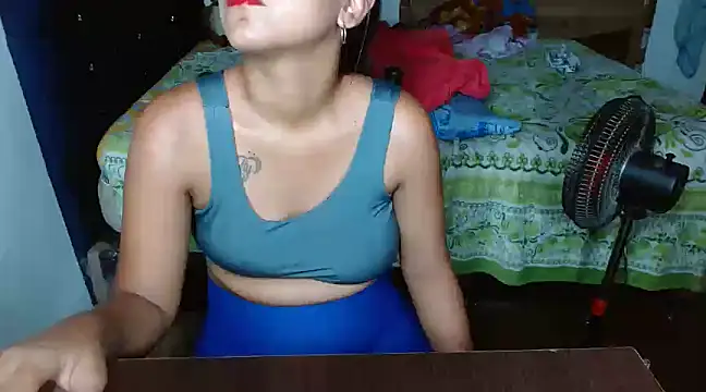 Snapshot of lucy_hairypussy83 chatting on 15, 3, 2025 lucy hairypussy83 online show from 15, 3, 2025