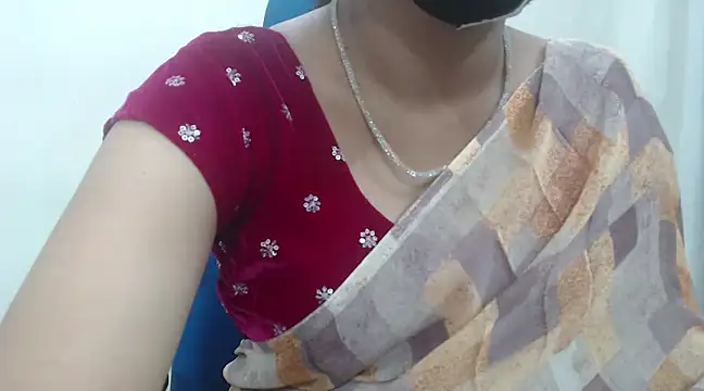 Lovely Siri 23 online show from 10, 1, 2025