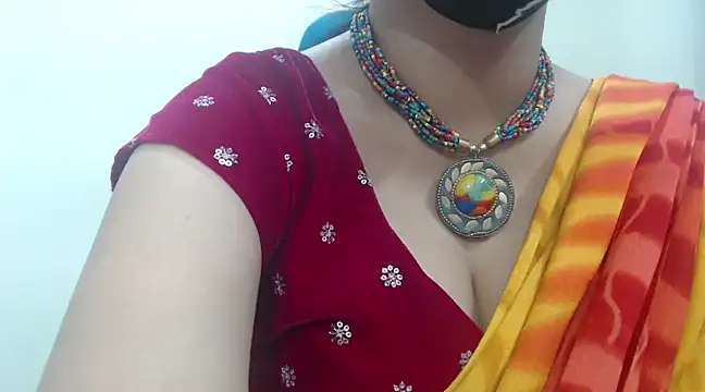 Lovely Siri 23 online show from 1, 2, 2025