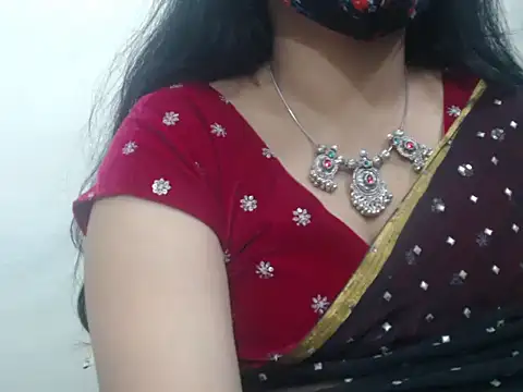 Snapshot of Lovely_Siri_23 chatting on 25, 2, 2026 Lovely Siri 23 online show from 25, 2, 2026