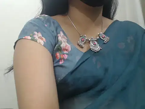 Snapshot of Lovely_Siri_23 chatting on 26, 4, 2026 Lovely Siri 23 online show from 26, 4, 2026