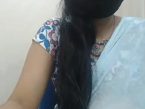 Snapshot of Lovely_Siri_23 chatting on 1, 5, 2026 Lovely Siri 23 online show from 1, 5, 2026