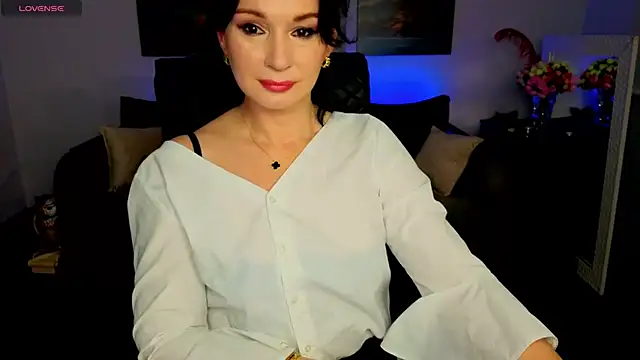 Snapshot of Sofia_Ford chatting on 9, 5, 2026 Sofia Ford online show from 9, 5, 2026