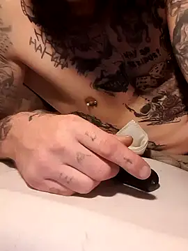 PIercingBoy38 online show from 8, 2, 2025