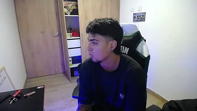 Snapshot of matias_bianco chatting on 25, 9, 2025 matias bianco online show from 25, 9, 2025