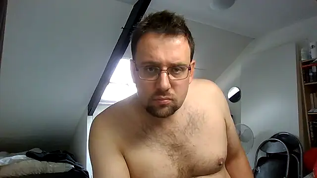 Snapshot of rdewaard81 chatting on 3, 10, 2025 rdewaard81 online show from 3, 10, 2025