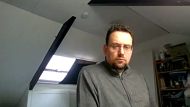 Snapshot of rdewaard81 chatting on 8, 10, 2025 rdewaard81 online show from 8, 10, 2025