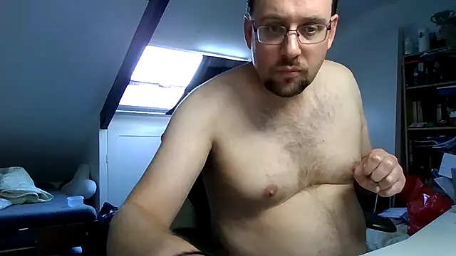 Snapshot of rdewaard81 chatting on 23, 10, 2025 rdewaard81 online show from 23, 10, 2025