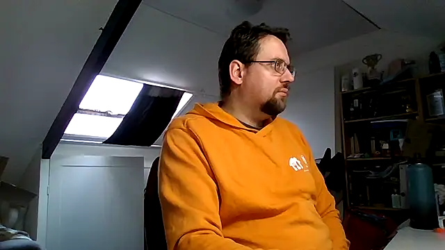 rdewaard81 online show from 5, 12, 2025