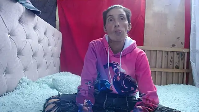 Snapshot of anyu1306 chatting on 16, 10, 2025 anyu1306 online show from 16, 10, 2025