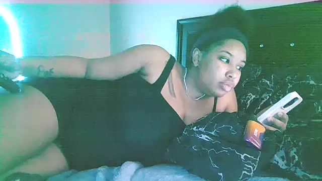 creamdreammmm online show from 25, 11, 2025