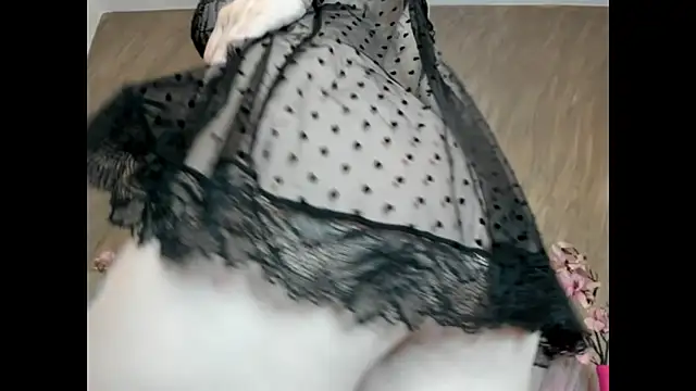 Snapshot of Rayanablackandwhite chatting on 20, 4, 2026 Rayanablackandwhite online show from 20, 4, 2026