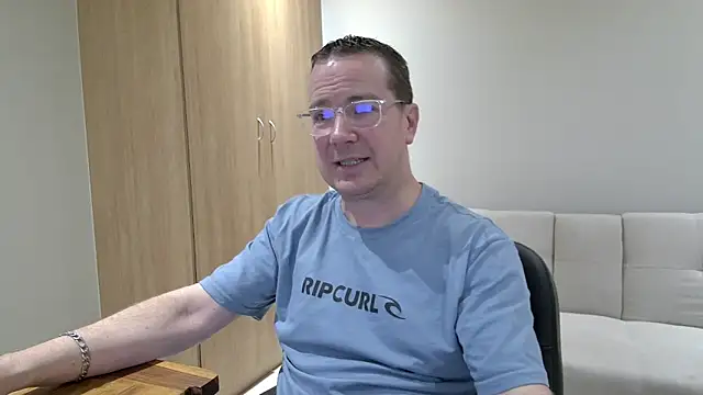 BrettJ81 online show from 27, 10, 2025