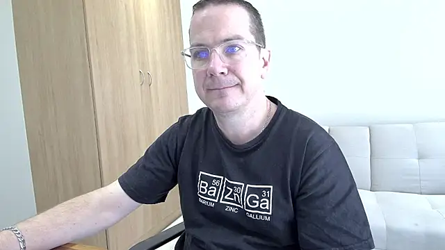 Snapshot of BrettJ81 chatting on 29, 3, 2026 BrettJ81 online show from 29, 3, 2026