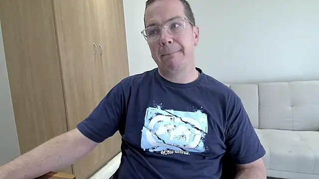 Snapshot of BrettJ81 chatting on 6, 4, 2026 BrettJ81 online show from 6, 4, 2026