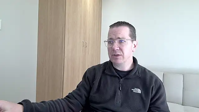Snapshot of BrettJ81 chatting on 8, 5, 2026 BrettJ81 online show from 8, 5, 2026