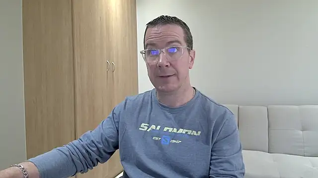 Snapshot of BrettJ81 chatting on 25, 5, 2026 BrettJ81 online show from 25, 5, 2026