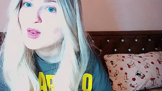 Snapshot of Sara4uu chatting on 16, 10, 2025 Sara4uu online show from 16, 10, 2025