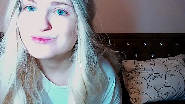 Snapshot of Sara4uu chatting on 9, 11, 2025 Sara4uu online show from 9, 11, 2025