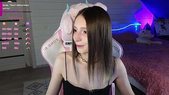 Evie Ro online show from 9, 6, 2026