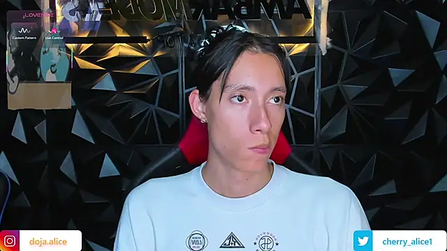 Snapshot of alicee_salvatore chatting on 20, 10, 2025 alicee salvatore online show from 20, 10, 2025