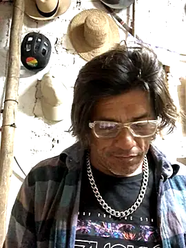 Snapshot of kvr27 chatting on 1, 10, 2025 kvr27 online show from 1, 10, 2025
