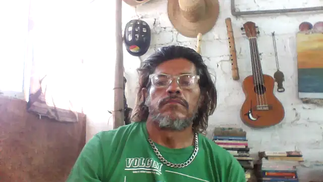 Snapshot of kvr27 chatting on 18, 4, 2026 kvr27 online show from 18, 4, 2026