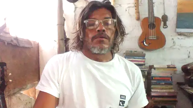Snapshot of kvr27 chatting on 21, 4, 2026 kvr27 online show from 21, 4, 2026