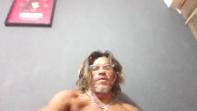 Snapshot of kvr27 chatting on 18, 5, 2026 kvr27 online show from 18, 5, 2026