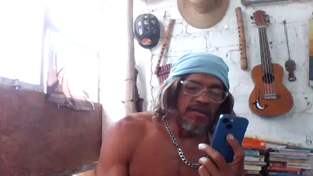 Snapshot of kvr27 chatting on 28, 5, 2026 kvr27 online show from 28, 5, 2026