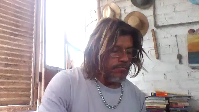 Snapshot of kvr27 chatting on 6, 6, 2026 kvr27 online show from 6, 6, 2026