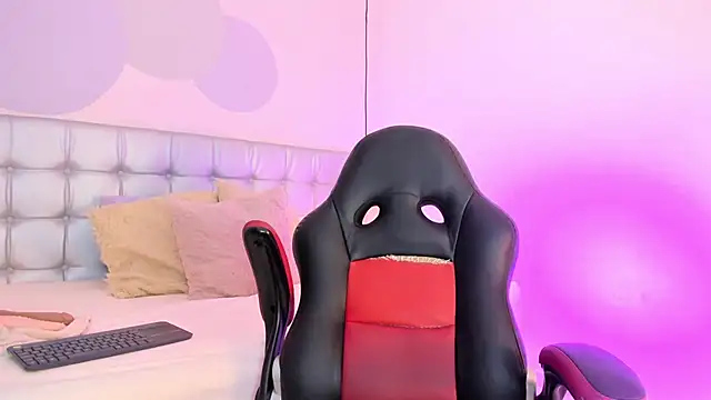 pervert lizza online show from 21, 2, 2025