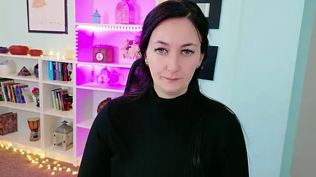 BrianaJoy online show from 6, 2, 2026