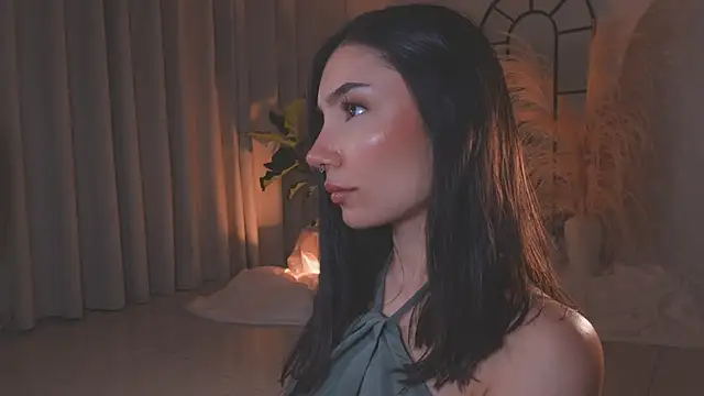 AmyArmstrong online show from 24, 9, 2025