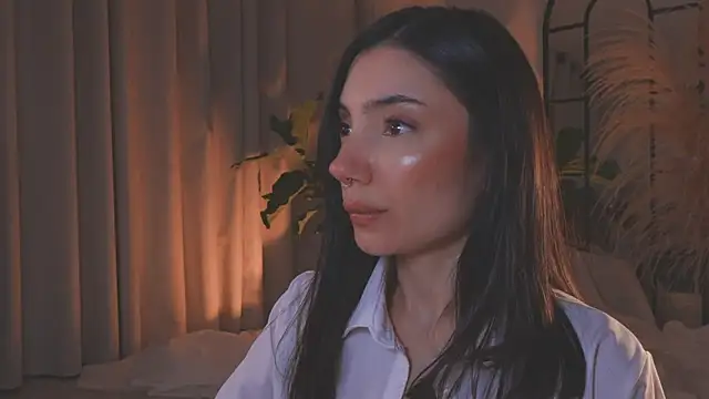 AmyArmstrong online show from 26, 9, 2025