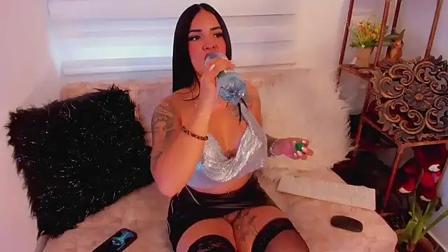 Snapshot of Gypsie_velvet1 chatting on 4, 5, 2026 Gypsie velvet1 online show from 4, 5, 2026